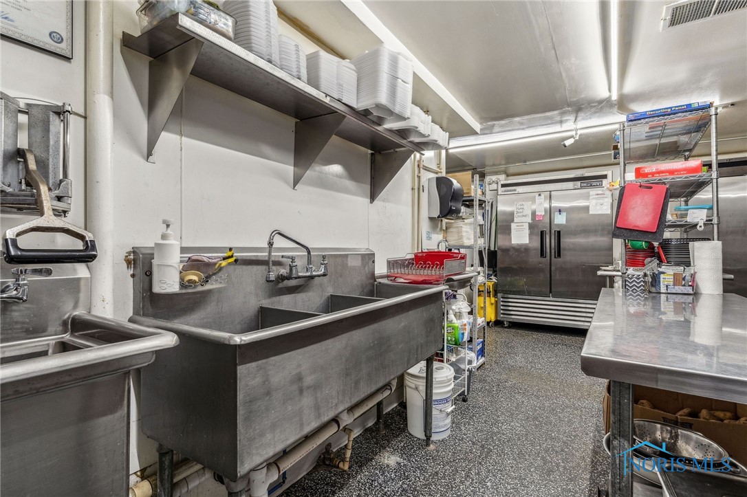 Dunkirk, Ohio 45836, United States, ,Commercial,Active,60341