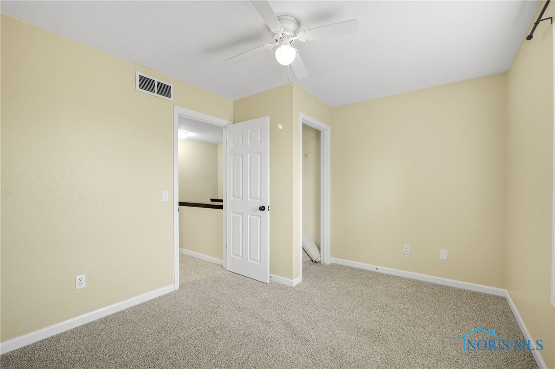 7060 Joannes Way, Maumee, Ohio image 29