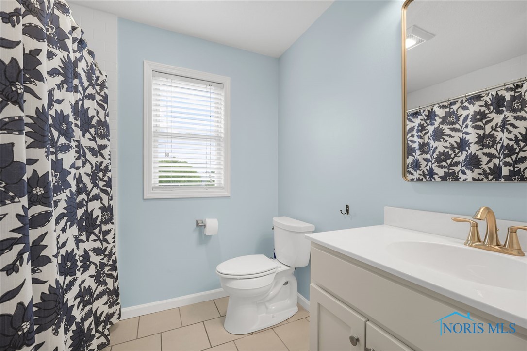 7060 Joannes Way, Maumee, Ohio image 31