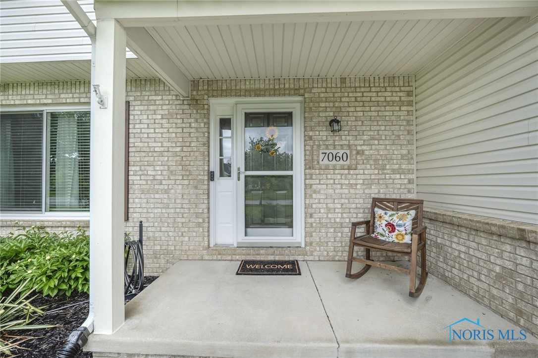 7060 Joannes Way, Maumee, Ohio image 3