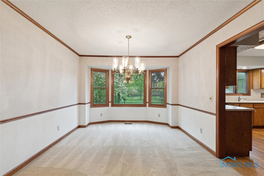 2560 Sequoia Drive, Toledo, Ohio image 10