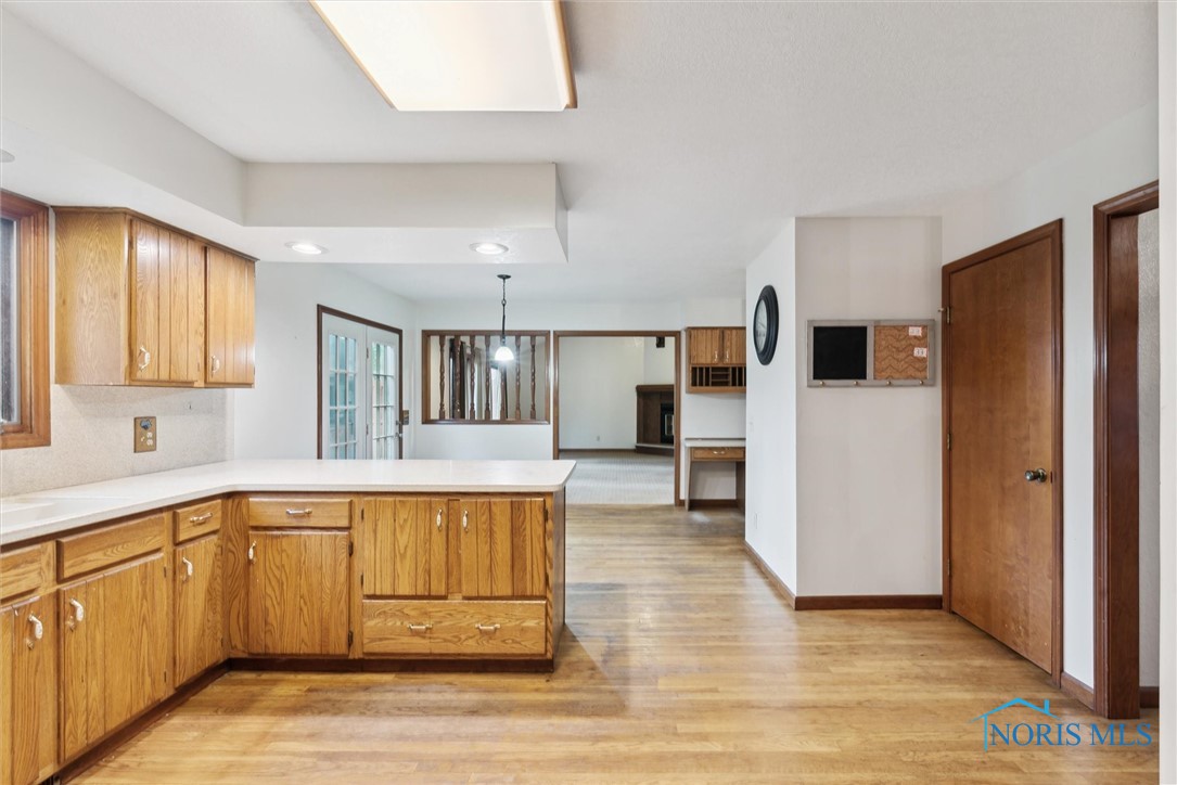 2560 Sequoia Drive, Toledo, Ohio image 16