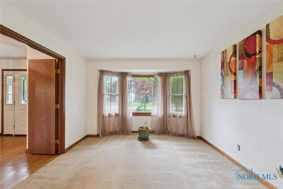 2560 Sequoia Drive, Toledo, Ohio image 9
