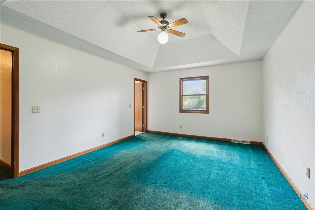 2560 Sequoia Drive, Toledo, Ohio image 36