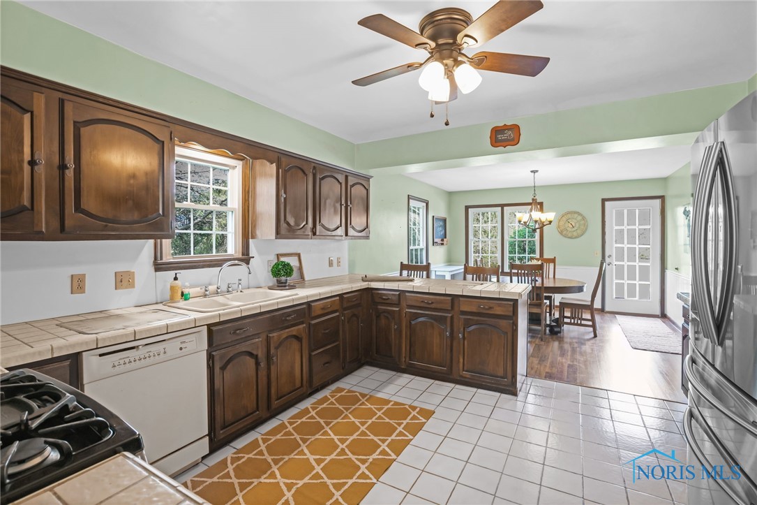 5605 Weckerly Road, Whitehouse, Ohio image 16
