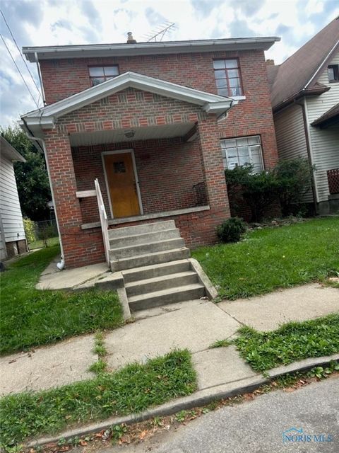 Photo of 324 Moss Street, Toledo, OH 43608 (MLS # 6136183)