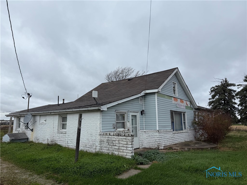 4720 N Township Road 47 Trl, Fostoria, Ohio image 1