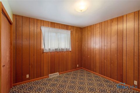 Tiny photo for 2909 111th Street, Toledo, OH 43611 (MLS # 6136155)