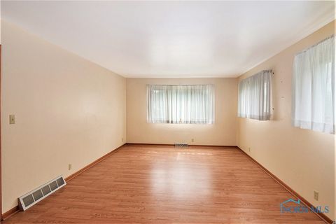 Tiny photo for 2909 111th Street, Toledo, OH 43611 (MLS # 6136155)