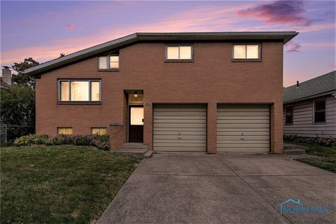 Tiny photo for 2909 111th Street, Toledo, OH 43611 (MLS # 6136155)