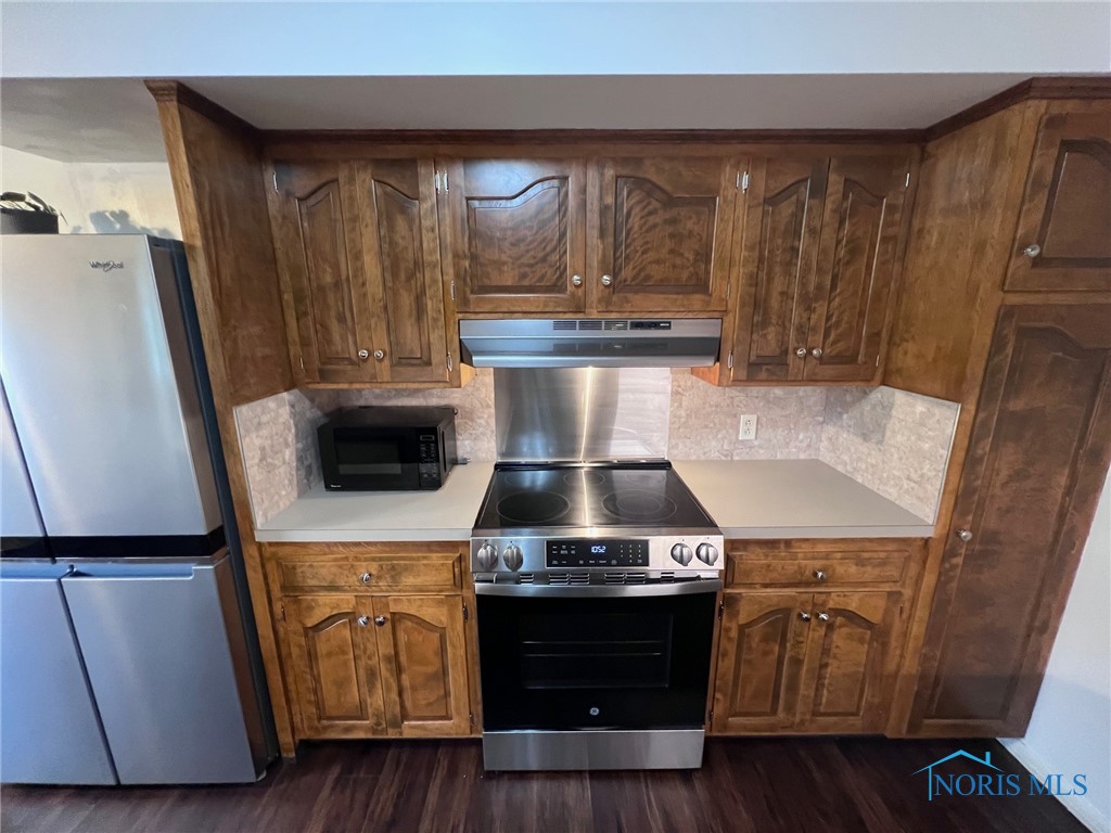 4057 Hillandale Road 4