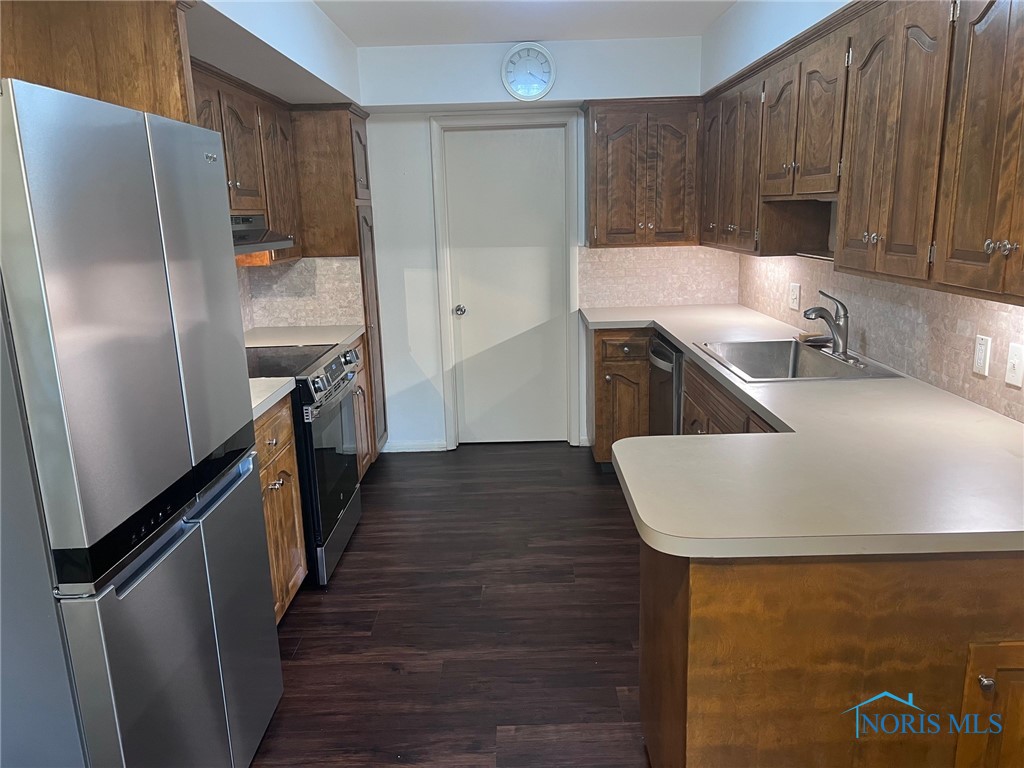 4057 Hillandale Road 4