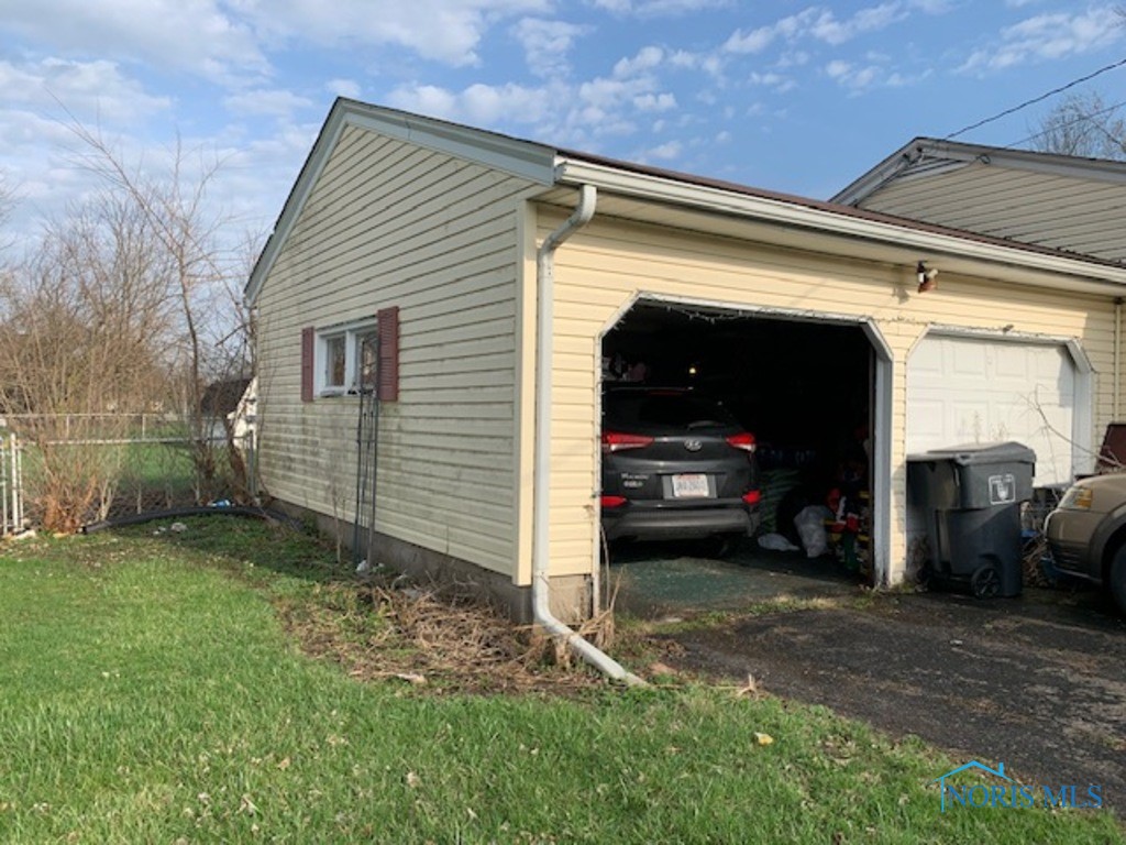 2286 N Cole Street, Lima, Ohio image 4