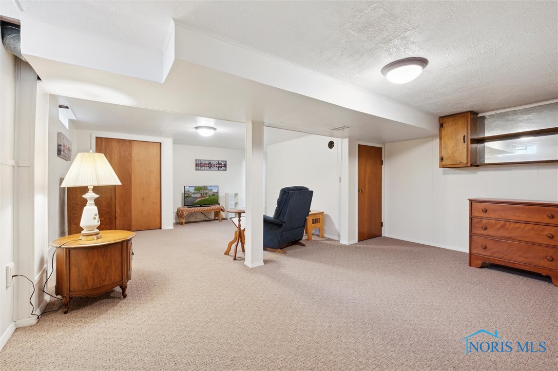 4734 Wickford Drive, Sylvania, Ohio image 29