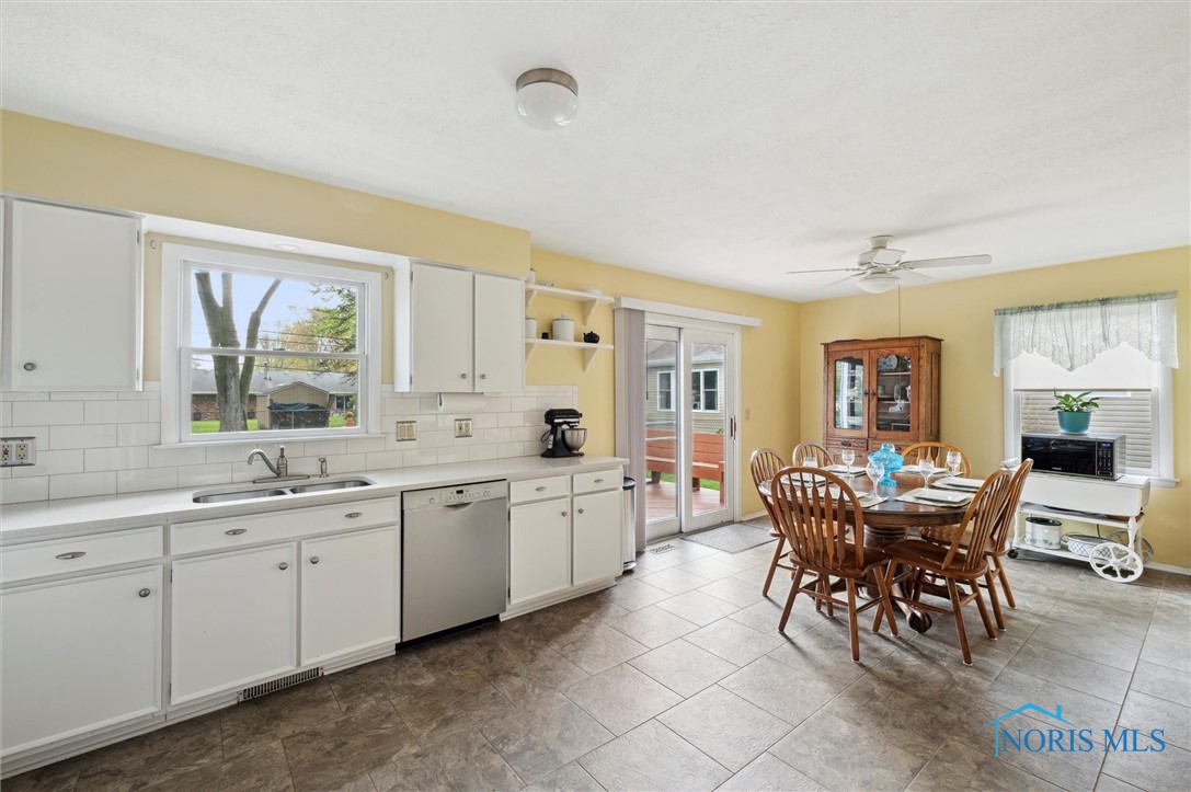 4734 Wickford Drive, Sylvania, Ohio image 14