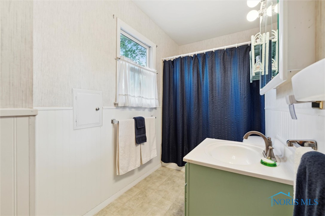 4734 Wickford Drive, Sylvania, Ohio image 20