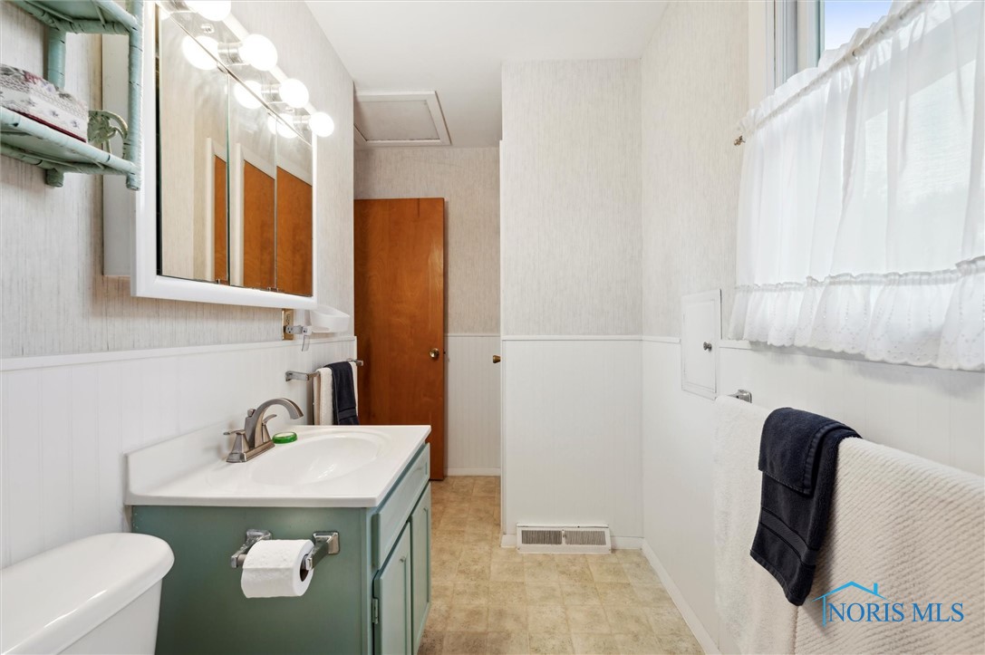 4734 Wickford Drive, Sylvania, Ohio image 21
