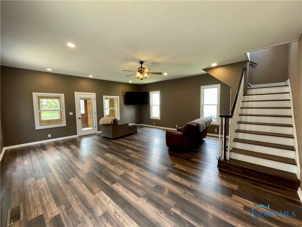 216 E Holland Street, Archbold, Ohio image 6