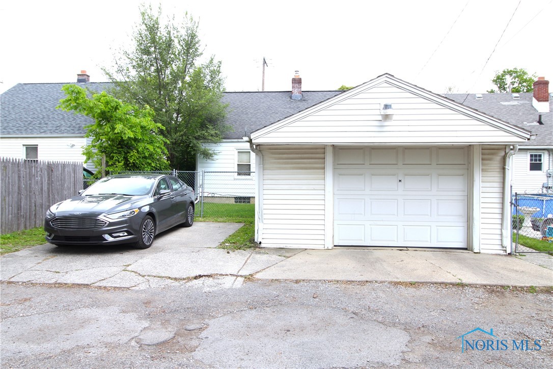 905 Eleanor Avenue, Toledo, Ohio image 22
