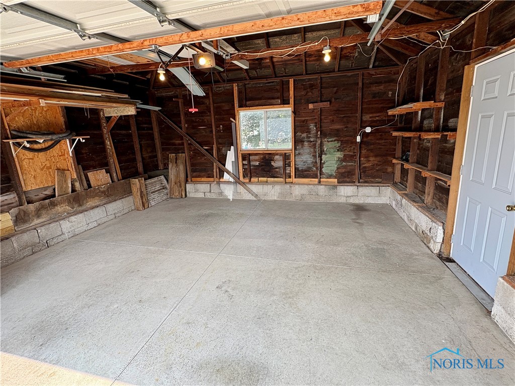 112 W High Street, Attica, Ohio image 32