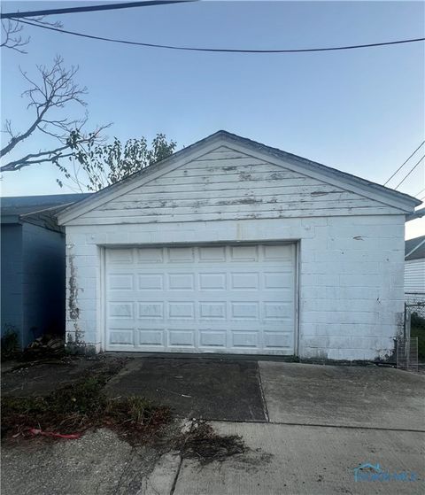 Tiny photo for 533 Bronson Avenue, Toledo, OH 43608 (MLS # 6136922)