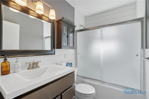 Tiny photo for 3214 Escott Avenue, Toledo, OH 43614 (MLS # 6136839)