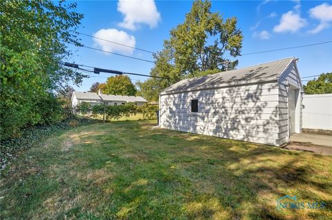 Tiny photo for 3214 Escott Avenue, Toledo, OH 43614 (MLS # 6136839)