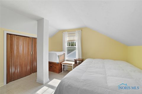 Tiny photo for 3214 Escott Avenue, Toledo, OH 43614 (MLS # 6136839)