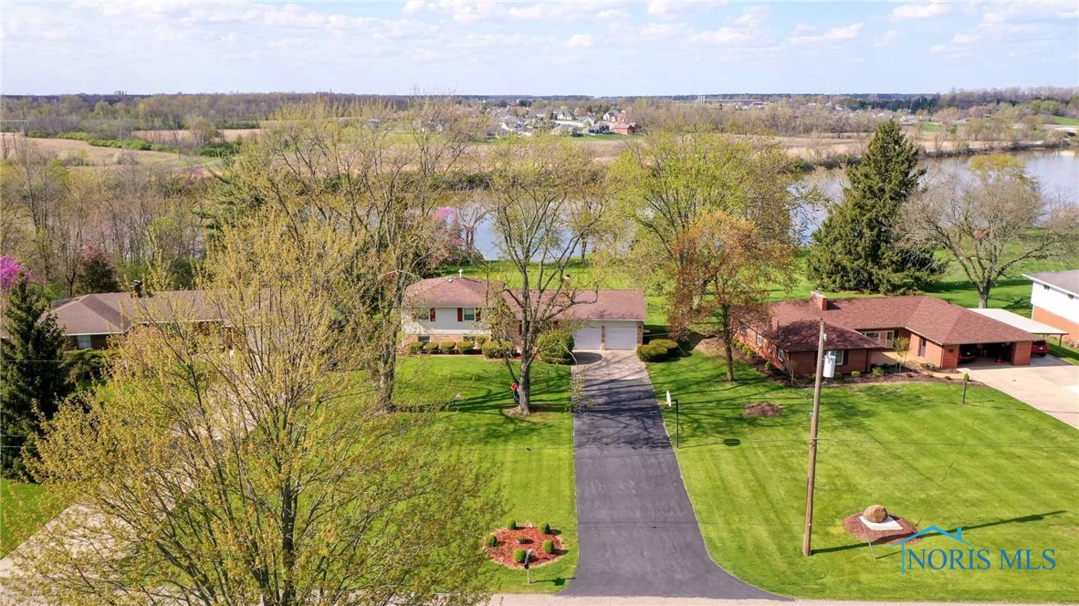 1883 Riverview Drive, Defiance, Ohio image 3