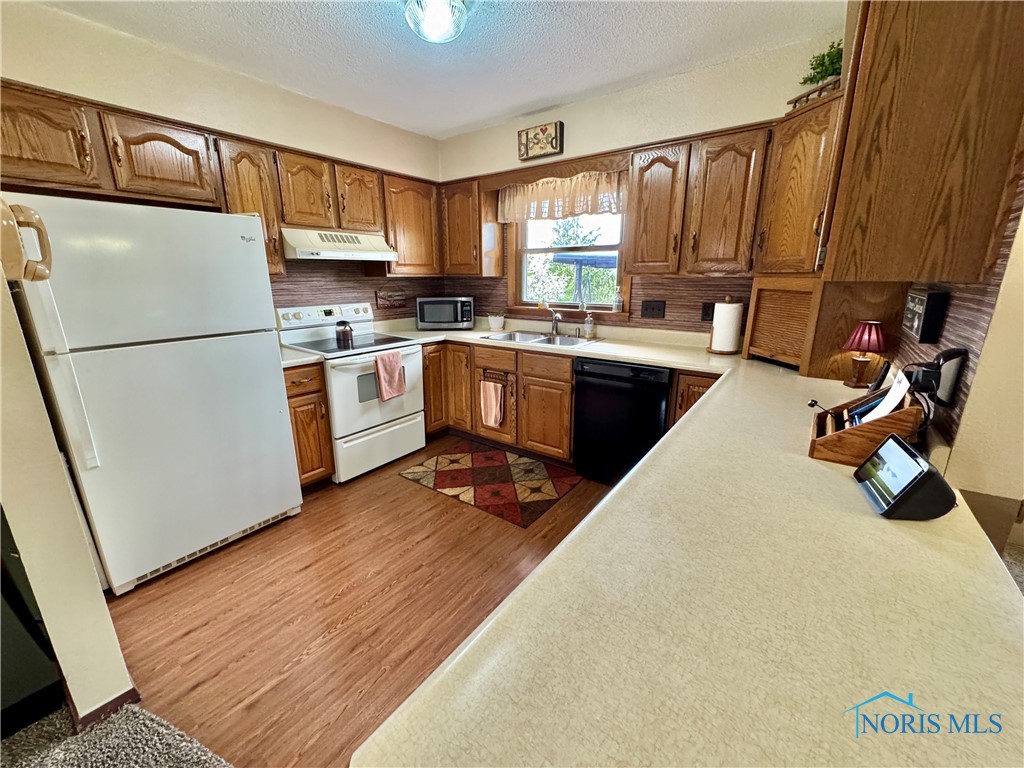 1883 Riverview Drive, Defiance, Ohio image 25