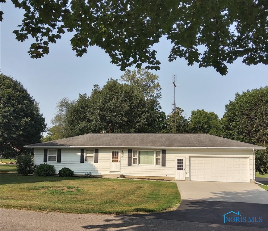 207 N Maple Street, Fayette, Ohio image 1