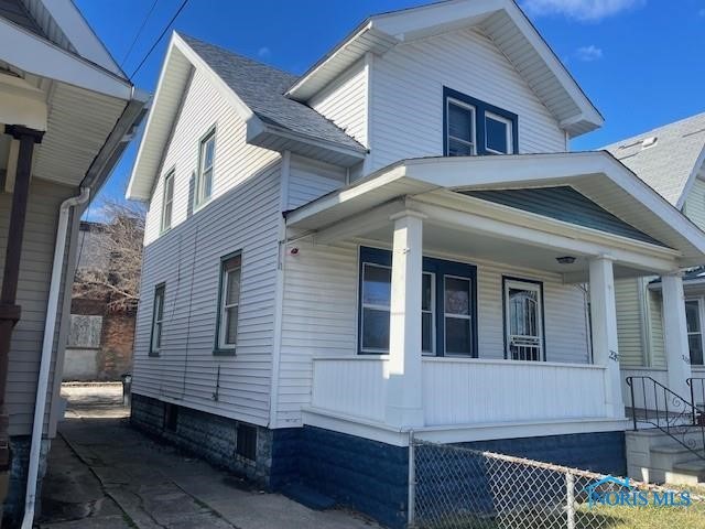 2215 Academy Avenue, Toledo, Ohio image 2
