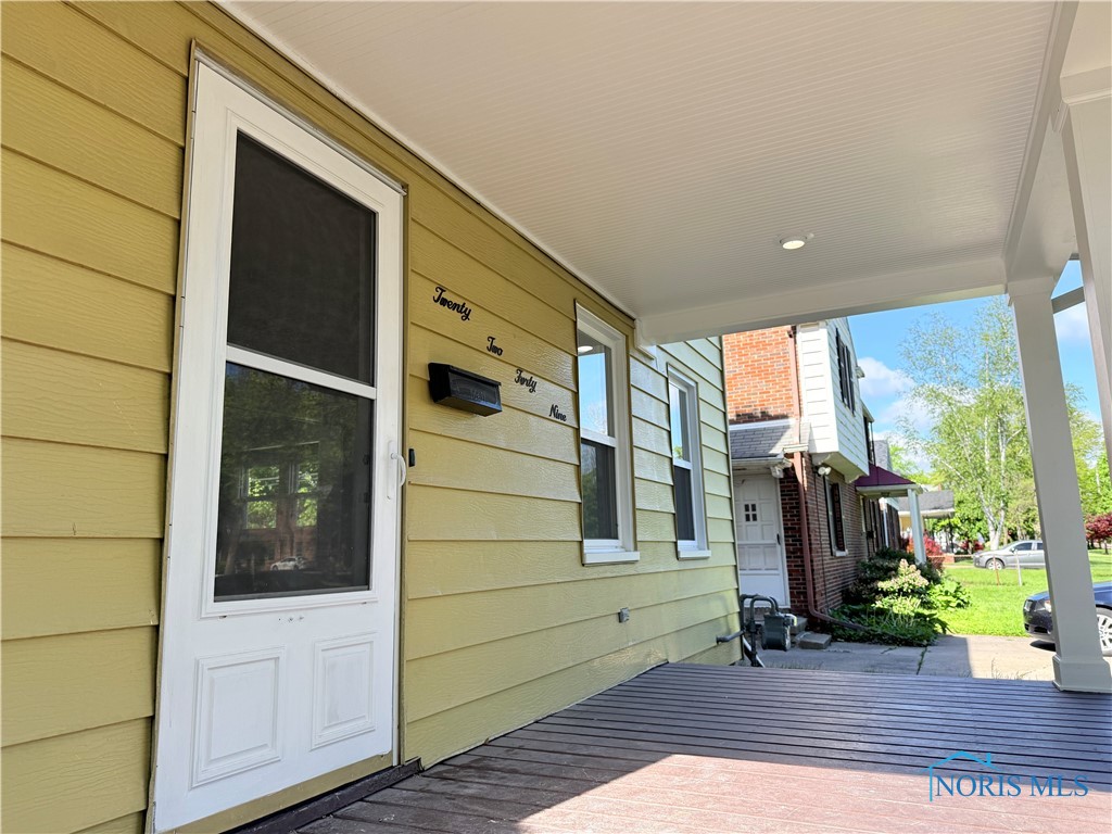 2249 Castlewood Drive, Toledo, Ohio image 2