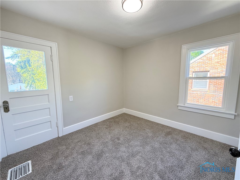 2249 Castlewood Drive, Toledo, Ohio image 18