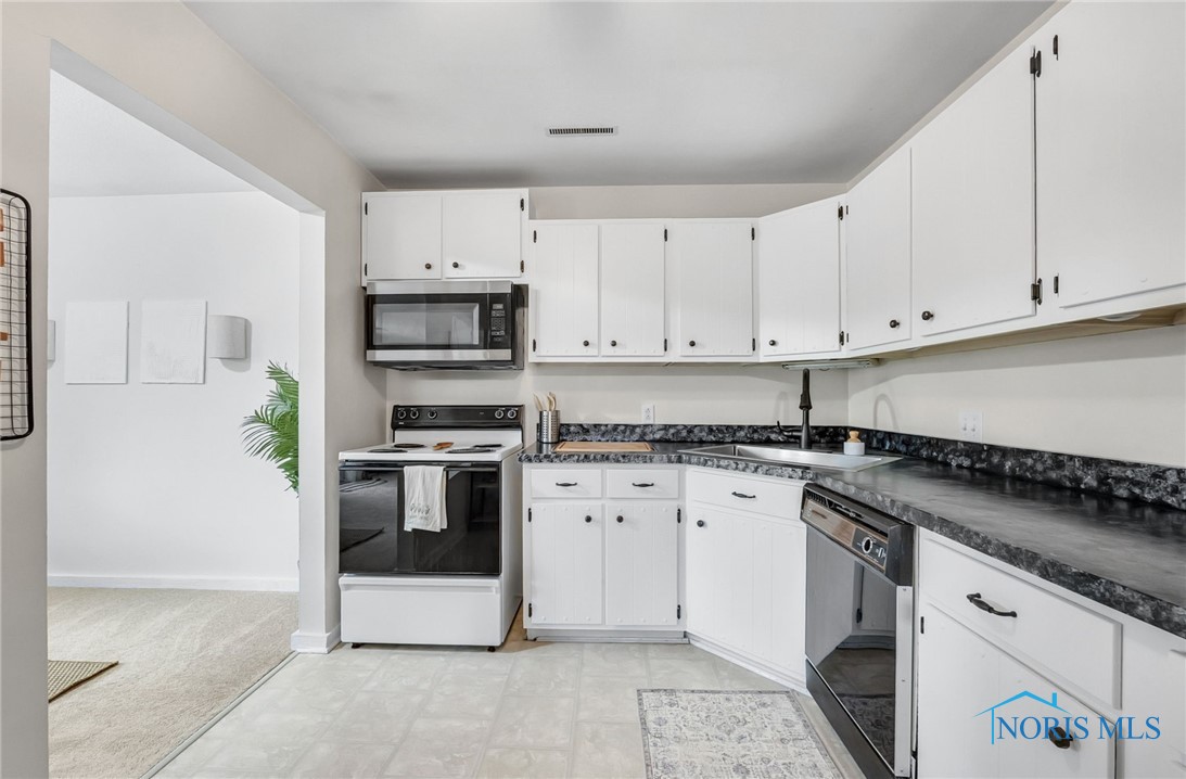 6640 Salisbury Road #A313, Maumee, Ohio image 13