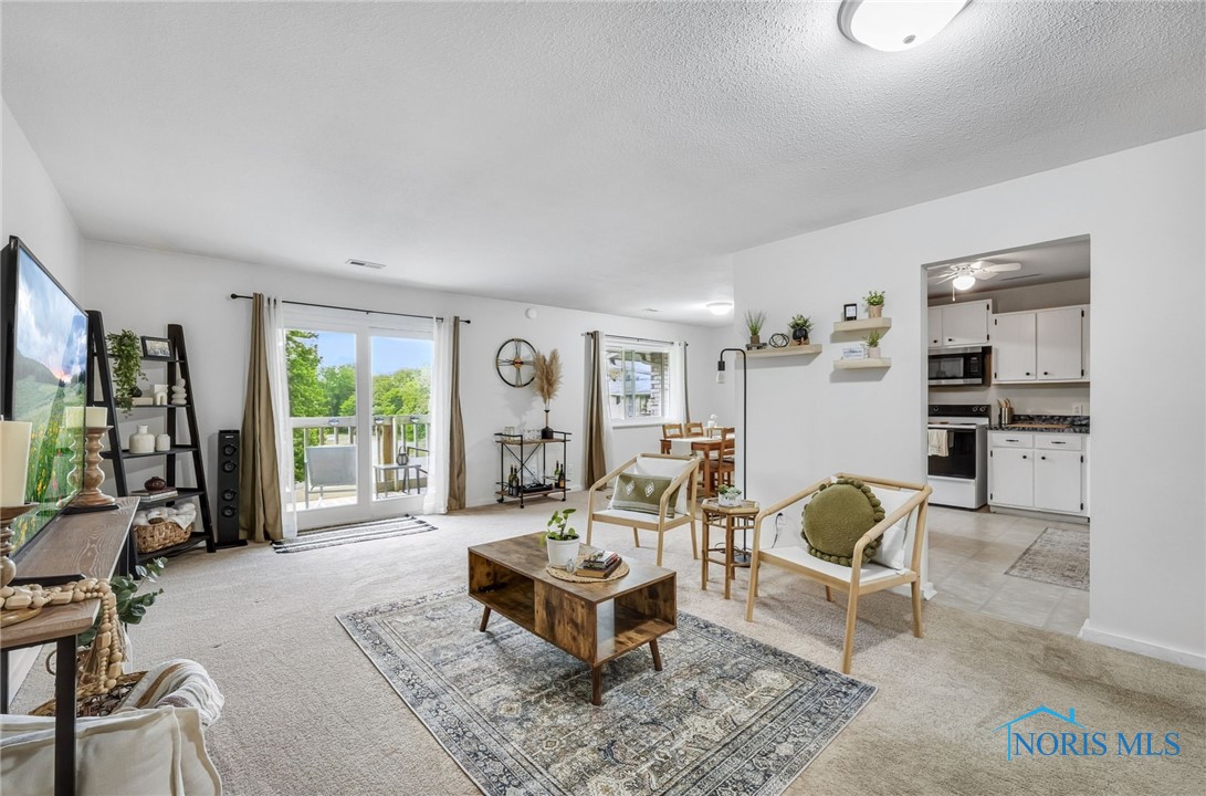 6640 Salisbury Road #A313, Maumee, Ohio image 4