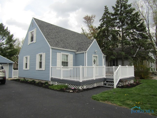 2042 Woodcrest Drive, Oregon, Ohio image 3