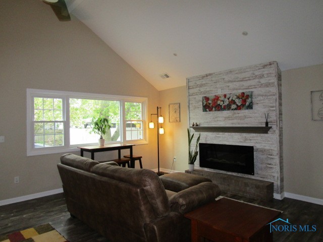 2042 Woodcrest Drive, Oregon, Ohio image 11