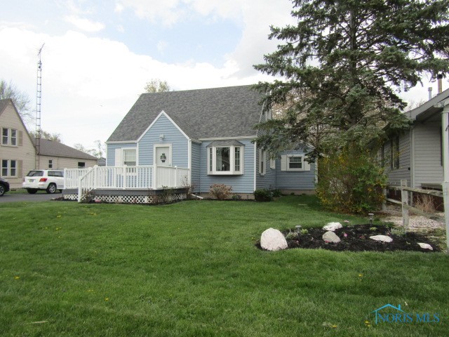2042 Woodcrest Drive, Oregon, Ohio image 2