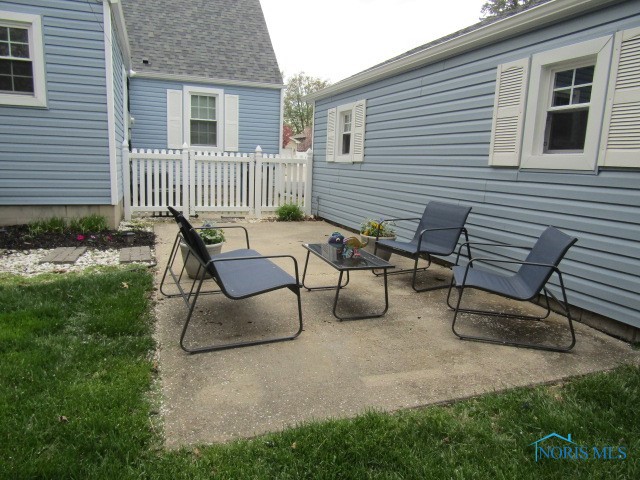 2042 Woodcrest Drive, Oregon, Ohio image 8