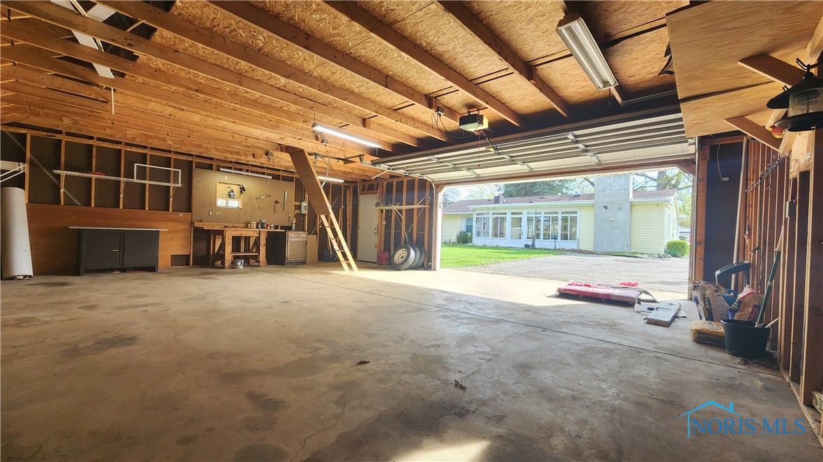 2232 Tremainsville Road, Toledo, Ohio image 23
