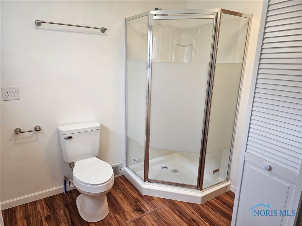 2232 Tremainsville Road, Toledo, Ohio image 16