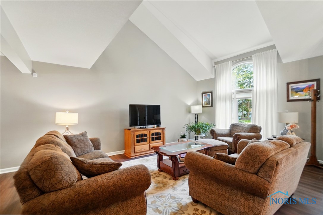 2000 Rush Creek Court, Findlay, Ohio image 4
