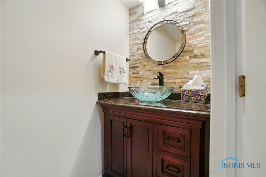 2000 Rush Creek Court, Findlay, Ohio image 15
