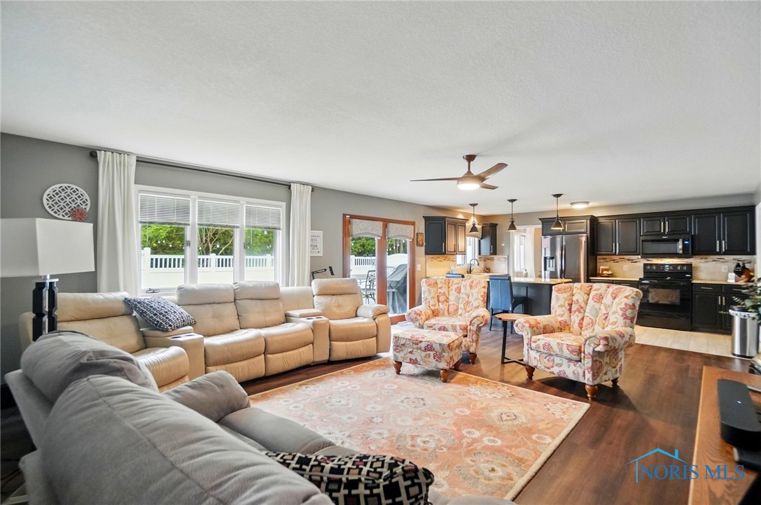 2000 Rush Creek Court, Findlay, Ohio image 14