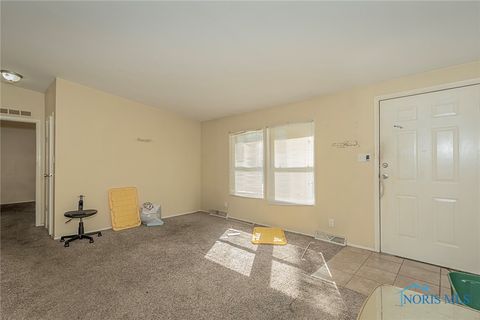 Tiny photo for 1760 Primrose Avenue, Toledo, OH 43613 (MLS # 6136550)