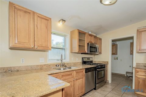 Tiny photo for 1760 Primrose Avenue, Toledo, OH 43613 (MLS # 6136550)
