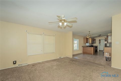 Tiny photo for 1760 Primrose Avenue, Toledo, OH 43613 (MLS # 6136550)
