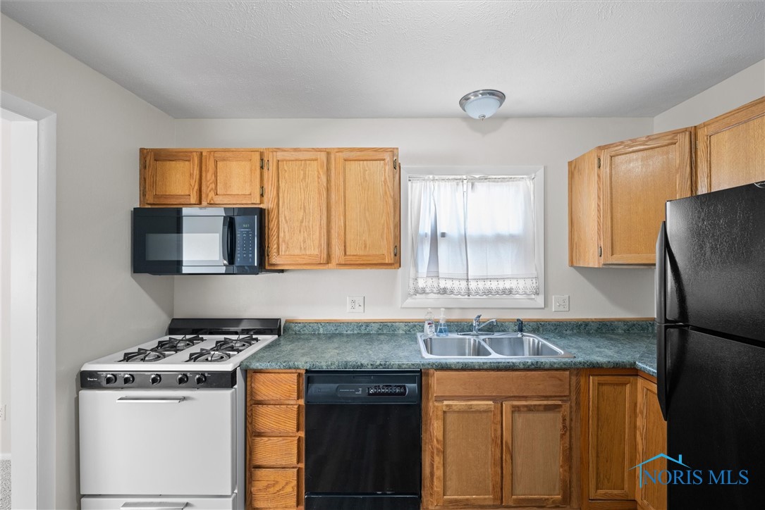 218 Midvale Avenue, Toledo, Ohio image 10