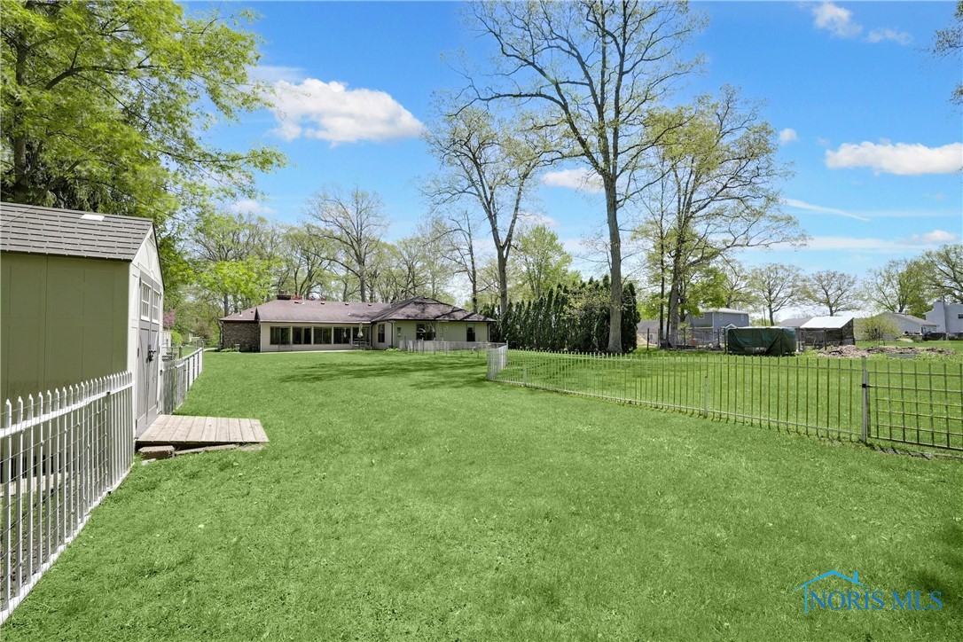 2006 Huntley Street, Holland, Ohio image 30